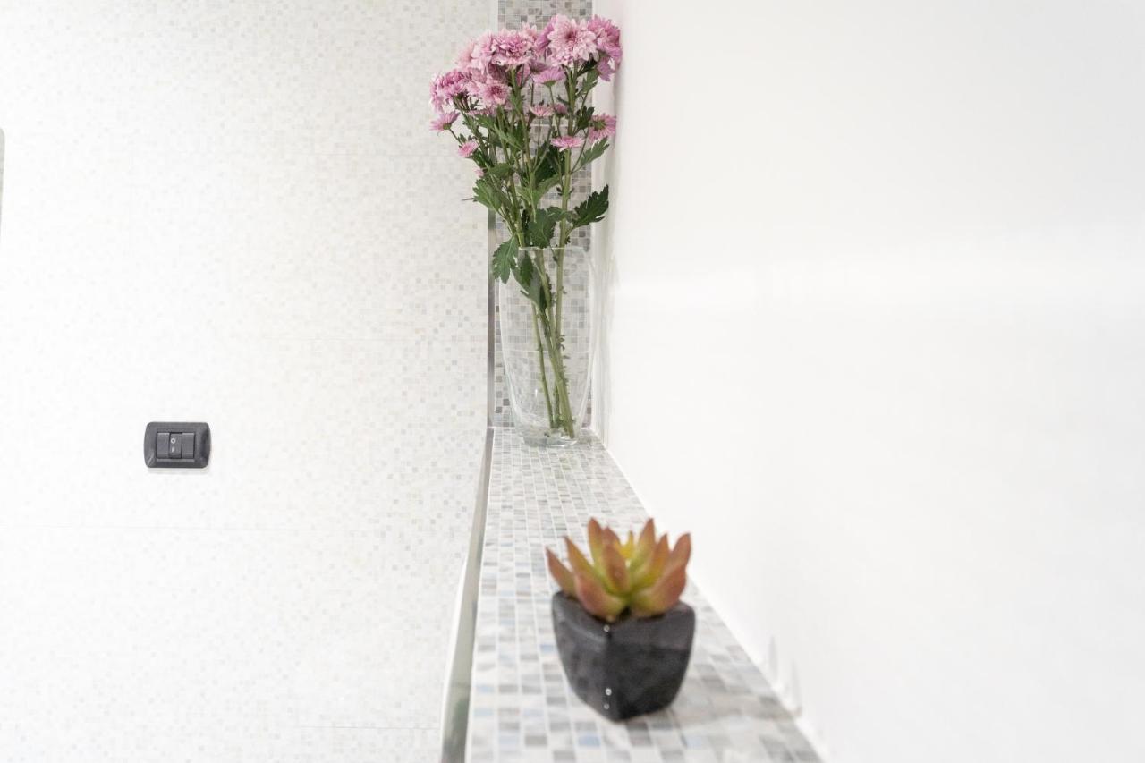 White Flat In Como City Center By Rent All Como Exterior foto